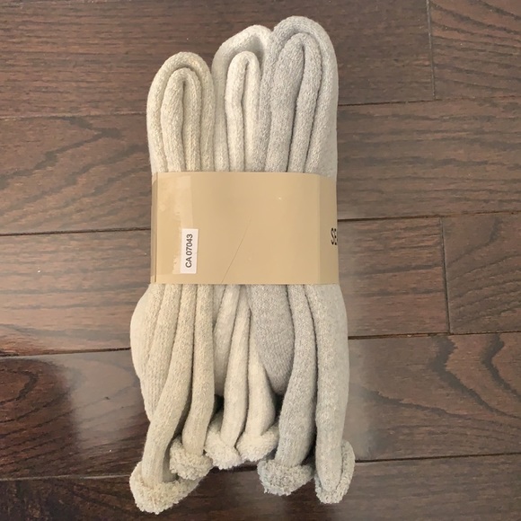 Yeezy Socks - 3 pairs (L/XL) - Picture 2 of 5